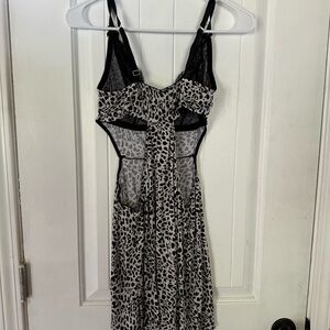 Cacique leopard nightie 8/10